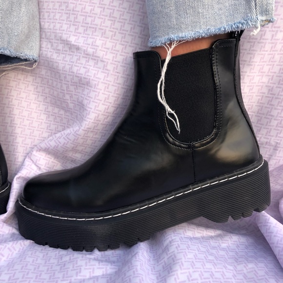 Doc martens - Picture 3 of 8